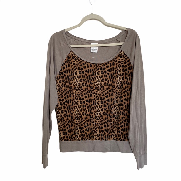 PINK Victoria’s Secret Cheetah Print Top - Picture 1 of 10